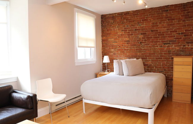 Maverick Suites at 402 Columbus Ave - Foto 8