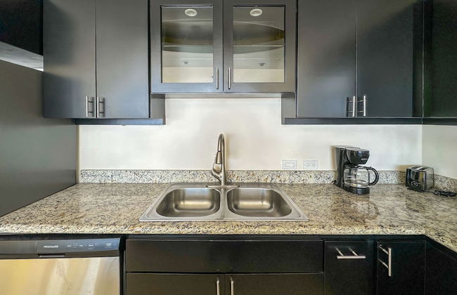 2BR Sunset Escape for Families - Foto 16