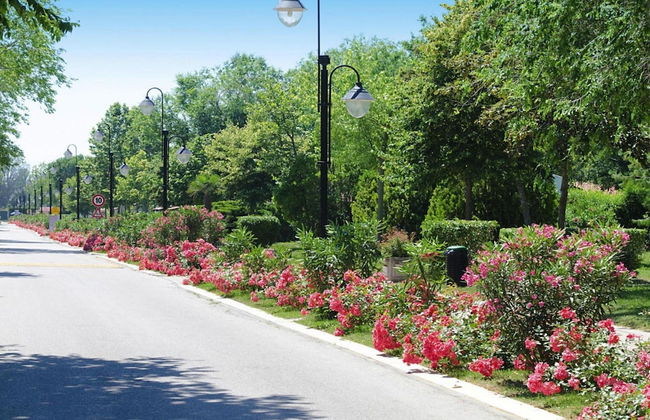 Bungalow in Caorle With Garden Furniture - Foto 26