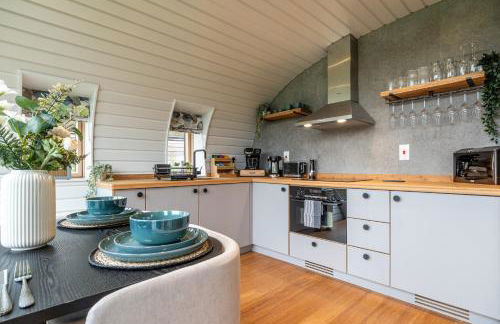 Sustainable 2 Bedroom Pod on Old Chalford Farm! - Foto 44
