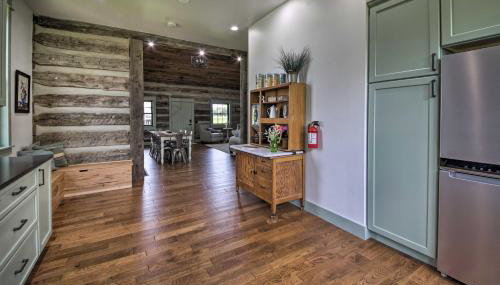 Bross Brothers Cabin with Wraparound Porch! - Foto 3