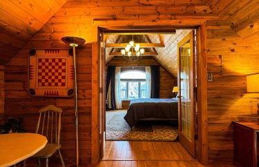 THE LOFT 3 level urban cabin with a HUGE patio! - Foto 69