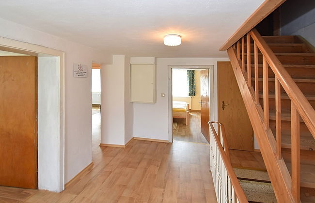 Family-friendly Tretting Home - Photo 15