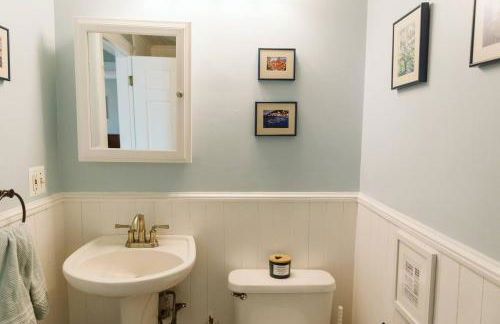 Manchester by the Sea|Outdoor Fireplace|King Bed - Foto 15