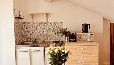 Charming studio, bright, central, quiet - Foto 3