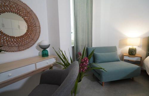 Cosmo 38 Luxury Apartments - Free Parking - Photo 21