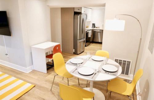 Best of Brookland Family Friendly w Private Parking - Photo 5