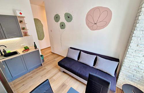 Lola's Place - Photo 68