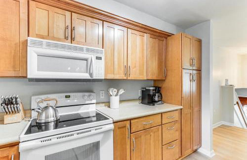 4 Mi to Penn State Suburban Happy Valley Home - Foto 7