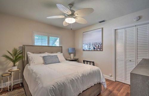 Naples Oasis with Screened Pool, Bike to Beach! - Foto 18