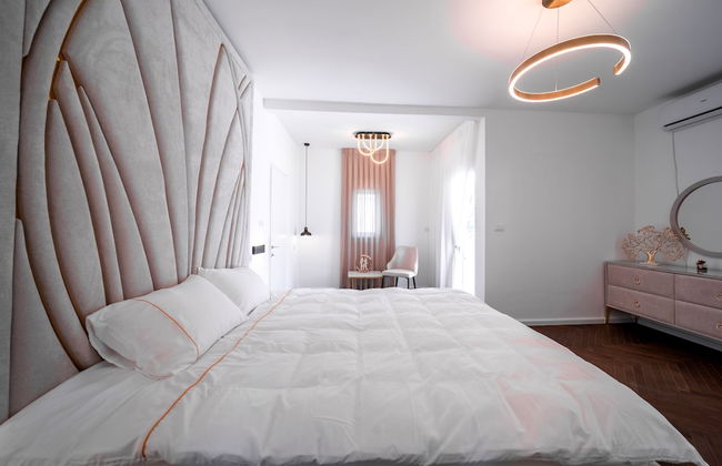 Spacious 4BD House w Pool in Hezliya - Foto 3