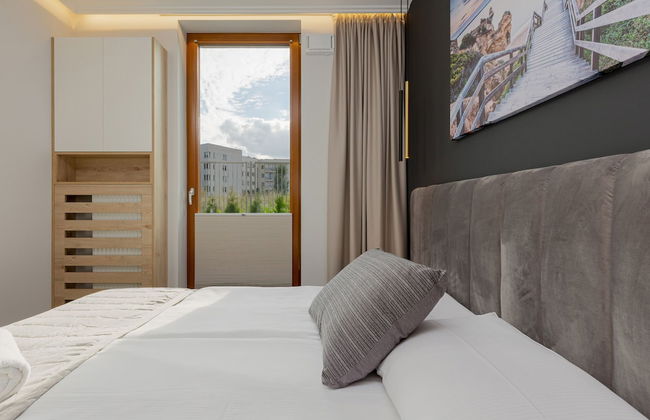 Warsaw Apartment Szajnowicza by Renters - Photo 4