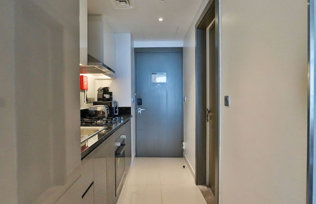 HiGuests - DAMAC Maison Prive Tower A - Photo 9