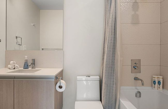 DT Upscale Corner Unit Tower Views Free Parking - Photo 22