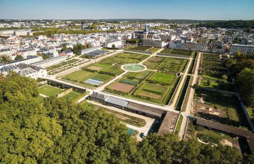 3 PIECES 4****, AU COEUR DU QUARTIER HISTORIQUE - Foto 14