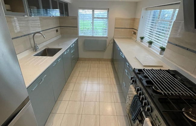 Warwick House - Photo 33