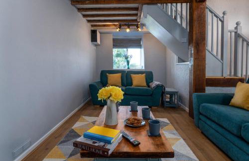 Barn Retreat with Valley Views & Onsite Dog Field - Foto 16