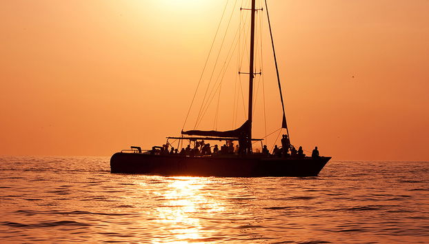 Atardecer tropical en barco - Foto 2