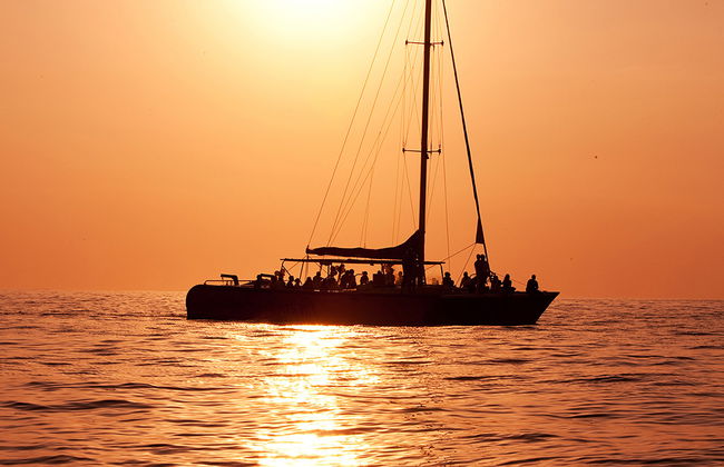 Atardecer tropical en barco - Foto 2