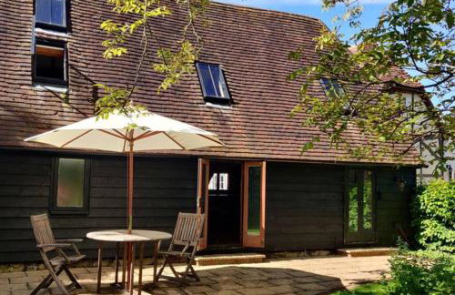 Cosy listed barn in peaceful country village - Foto 1