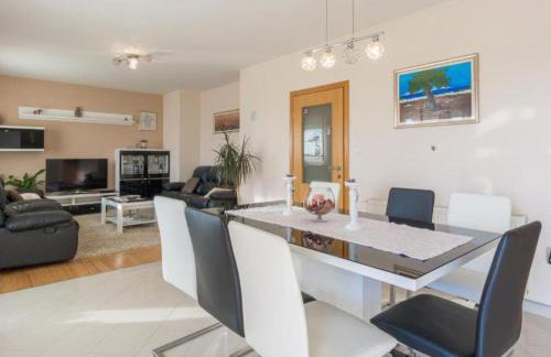 Holiday House BALEN with Swimming Pool - Foto 38