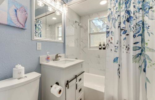 Walk to Beaches and Gulf Indian Rocks Beach Duplex! - Foto 13