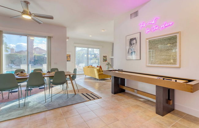 Pool + Hot Tub, Yard, Games Chic Midcentury Design Painted Sand by Avantstay - Photo 4