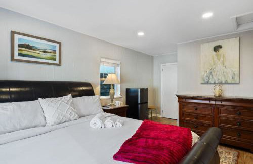 3BR Home 2 Baths Bonus Room, Minutes to NYC - Photo 16