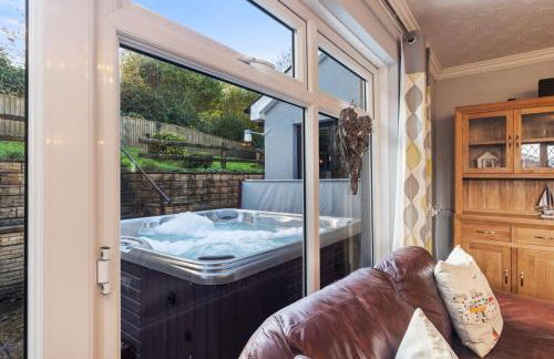 Hazelglade Cottage - Hot Tub, Games Room, Pet Friendly - Photo 18