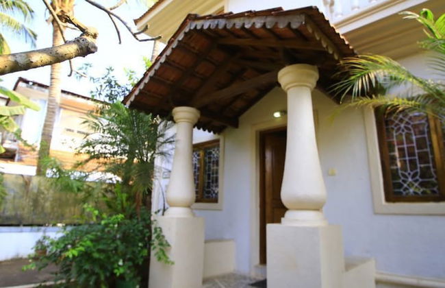 Crescent Villa No. 7 - Photo 1