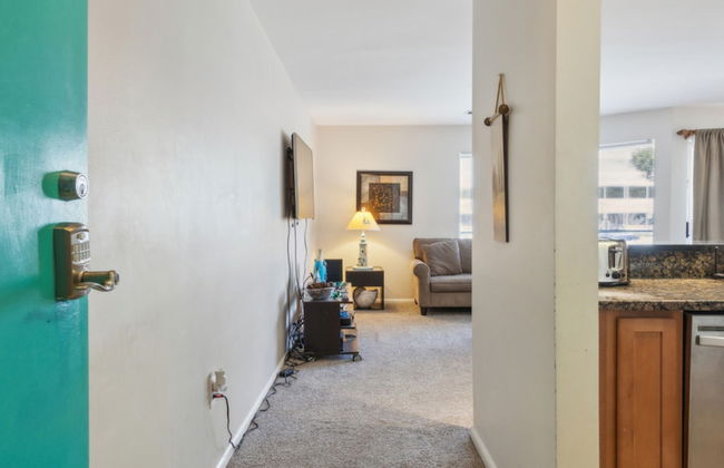 Shore to Please Condo With Pool Views of Beach - Foto 34