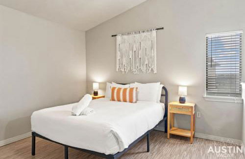 Perfect Location Near UT and Large Patio With A View - Foto 32