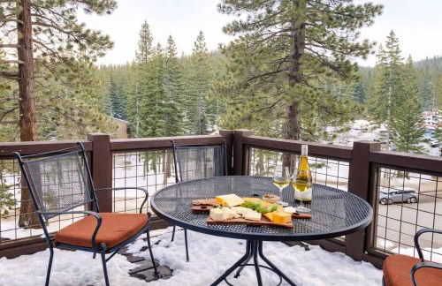 Luxury Northstar Home| hot tub| walk to ski lifts - Foto 6