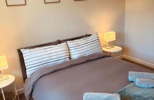 Modern Coastal Retreat, HotTub, Fire Pit, Pets welcome - Photo 20