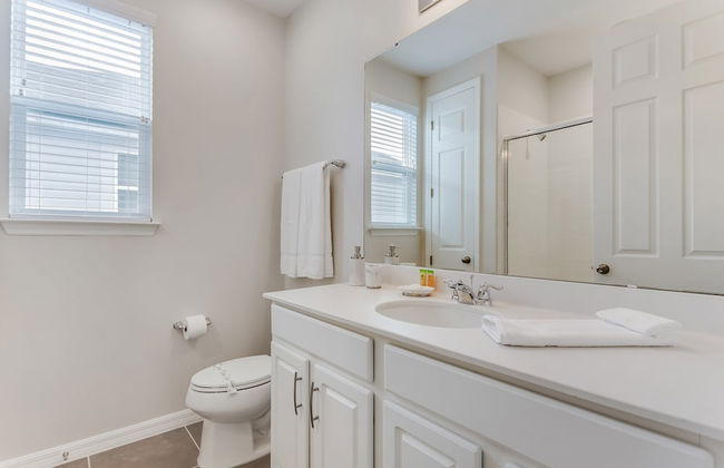 9 BD 6.5 BH With Game Room and Pool - Foto 51