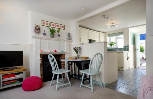 Anchor Cottage - Photo 1