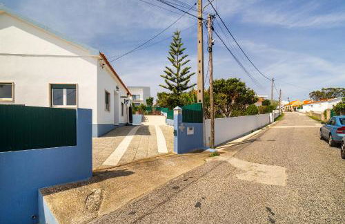 WHome Sea Breeze House with Pool & BBQ in Ericeira - Foto 24