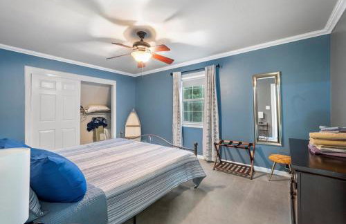 Waterfront & Pet-friendly 3-Acre Home with fire-pit - Photo 27