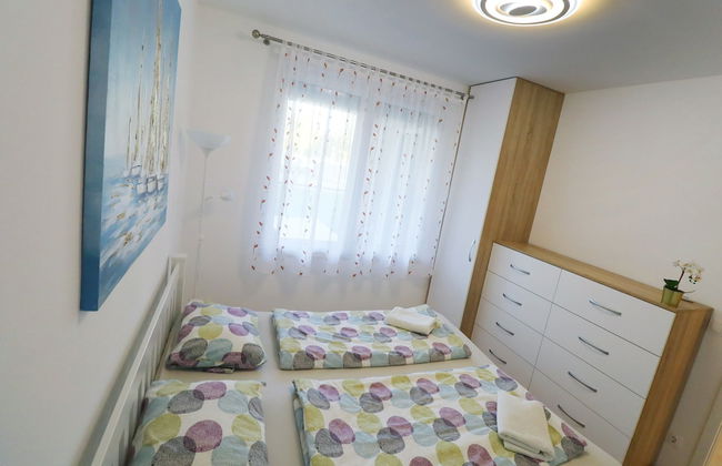 Galerius Golden Beach Apartment - Photo 11