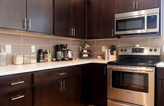 The Mile High Townhome Walk to the Stadium - Foto 17