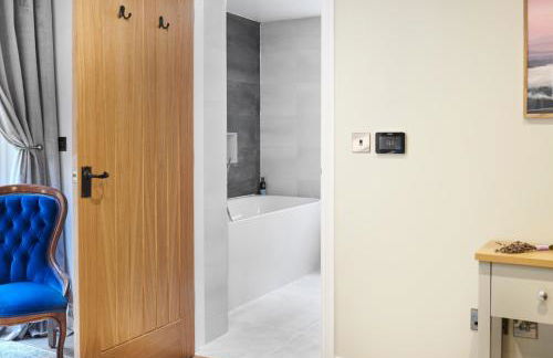 Bridge House Apartment. Luxury and cosy self contained apartment. - Photo 21