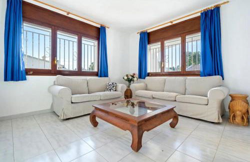 Chalet Individual Con Piscina, de 3 habitaciones en Coma-ruga - Foto 2