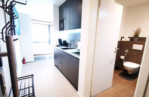 HH 02 by ROCKCHAIR - SUPERHOST Status - Modernes Apartment mit sonnigem Balkon & premium Boxspringbetten in Winterhude - Hamburg Top Geheimtipp - Foto 36