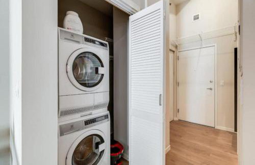 CBDOTR 24-7 Gym Pool Rooftop Steps to Stadiums - Foto 45