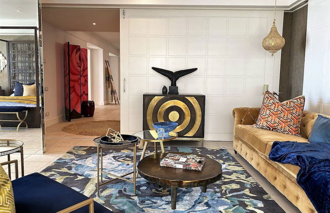 Clifton YOLO Spaces – Clifton Mansion Villa - Photo 14