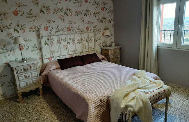 Casa Rural Garnacha de Borja has a Barbacue and Terrace - Foto 2