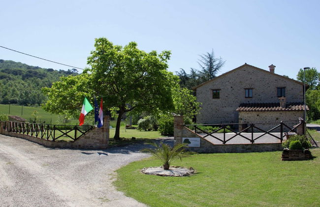 Stay With Local Flavors - Photo 19