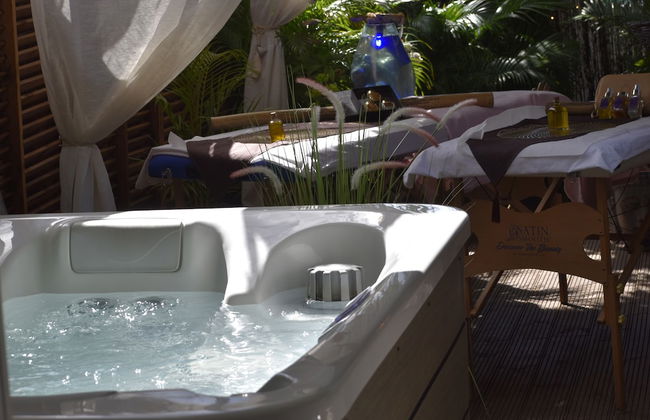 Aqua Zen Spa Lodge Tiki Hut - Foto 6