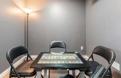 The Hangout Haven - Theater, Hot tub, Pickleball, Ping pong, Firepit - Foto 60