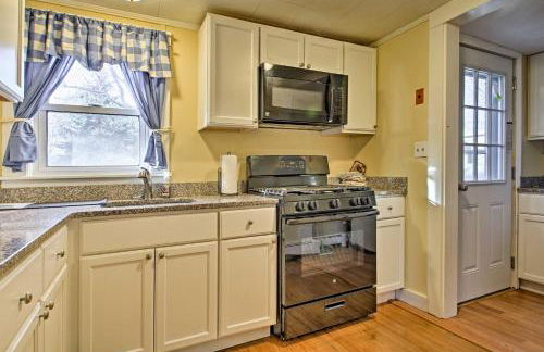 Steps to Cape Cod Canal Pet-Friendly Home - Foto 8